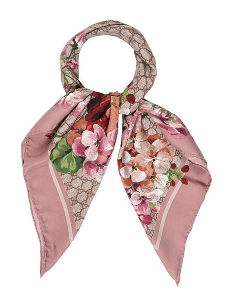 gucci women scarves